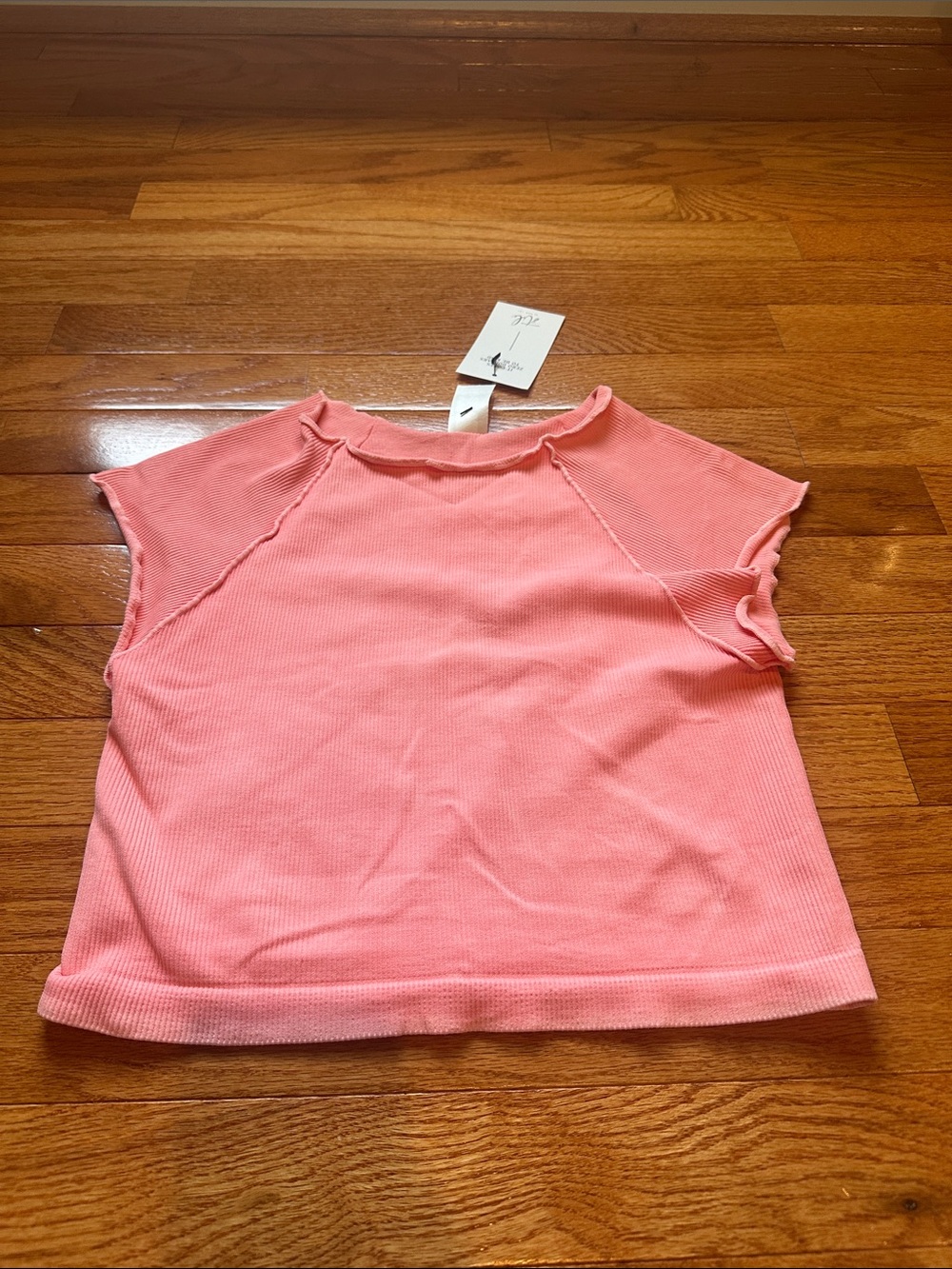 NWT Nikibiki Coral Ribbed Short Sleeve Tee